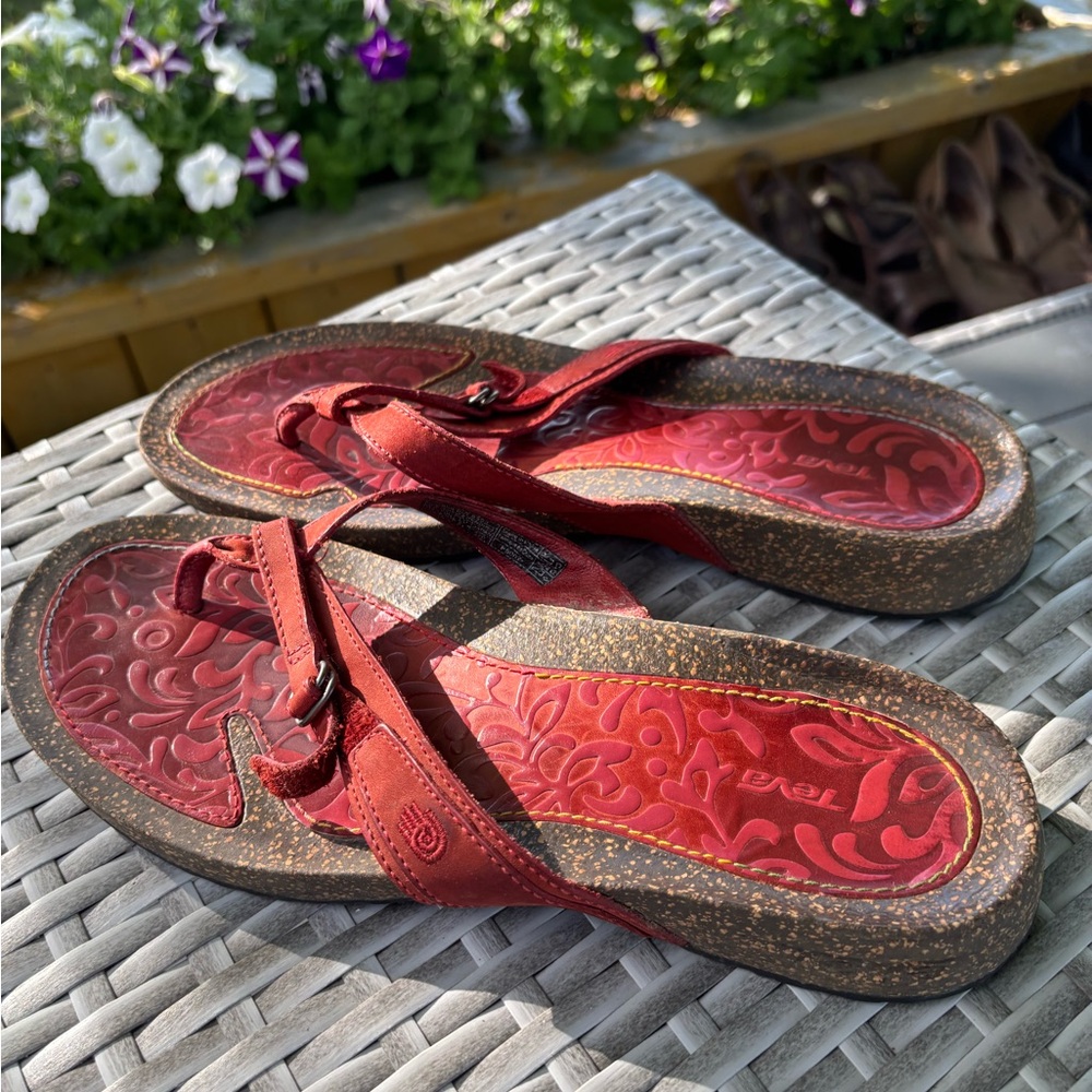 Teva Women's Burgundy Sandals (6503) - Women’s Size 10